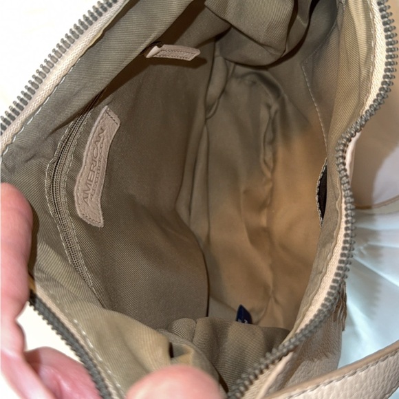 American Leather Co. Ivory Shoulder Bag Purse Zipper With Inner Pockets - Picture 6 of 11
